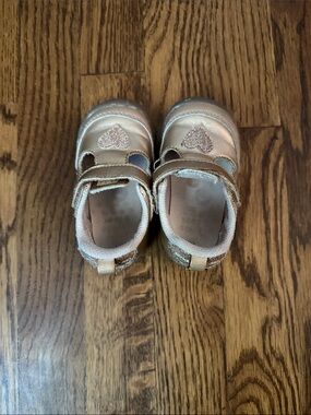 Stride Rite Metallic Rose Gold Heart Mary Janes